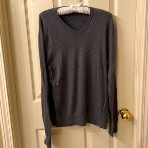 Banana Republic V-Neck Sweater - Luxe Sweater Collection - Size Small